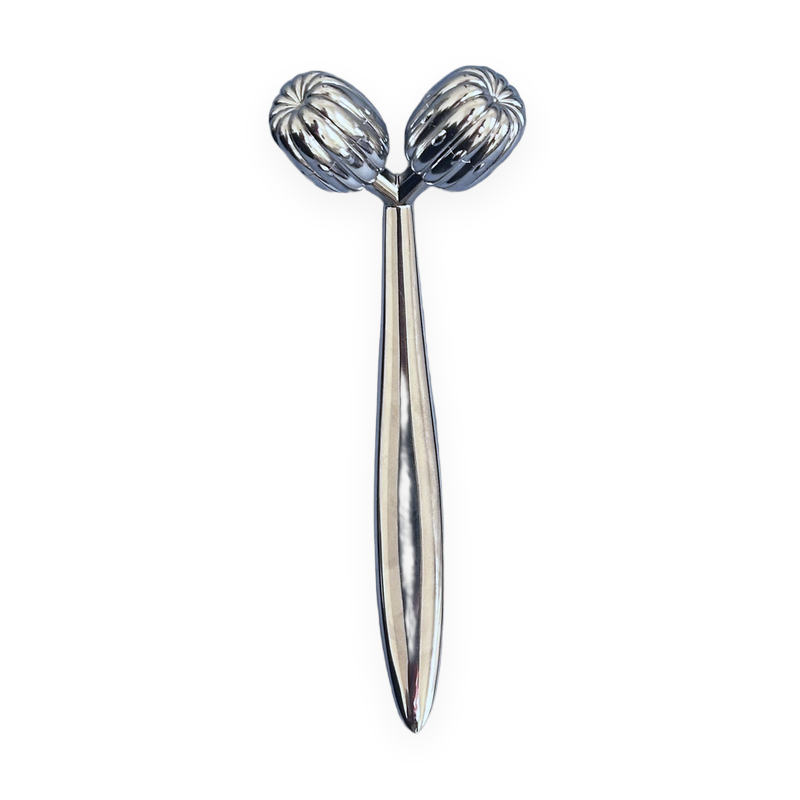 roller de massage, visage et épaules, offert avec toute précommande nuaj.